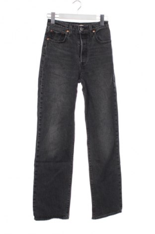 Damskie jeansy Levi's, Rozmiar XS, Kolor Szary, Cena 155,99 zł
