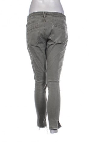 Dámské džíny  S.Oliver, Velikost M, Barva Vícebarevné, Cena  103,00 Kč