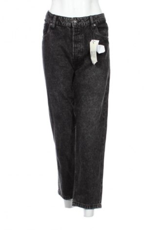 Дамски дънки Stradivarius, Размер XXL, Цвят Черен, Цена 18,91 €