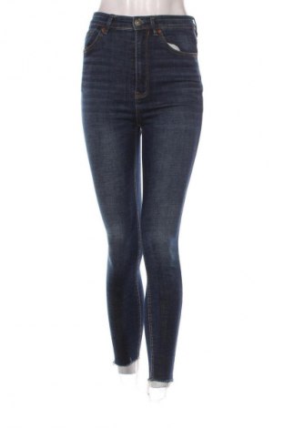 Дамски дънки Stradivarius, Размер S, Цвят Син, Цена 11,24 €