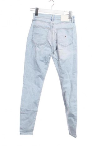 Дамски дънки Tommy Jeans, Размер XS, Цвят Син, Цена 35,36 €