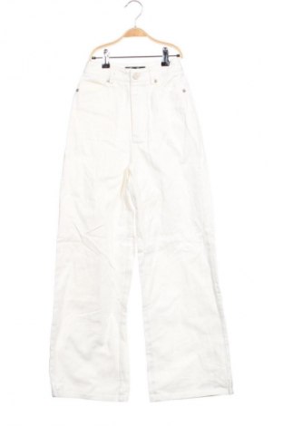 Дамски дънки Unbranded, Размер XXS, Цвят Бял, Цена 5,62 €