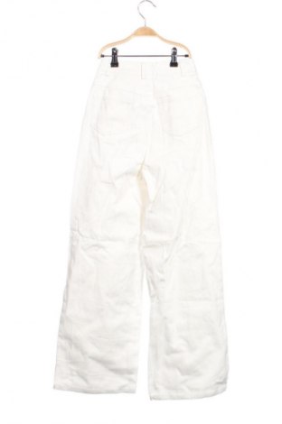 Дамски дънки Unbranded, Размер XXS, Цвят Бял, Цена 5,62 €