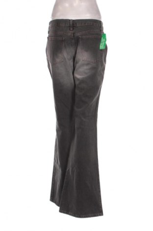 Damskie jeansy United Colors Of Benetton, Rozmiar XL, Kolor Szary, Cena 24,99 zł