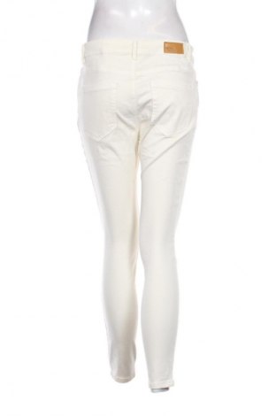 Дамски дънки Vero Moda, Размер L, Цвят Екрю, Цена 5,62 €