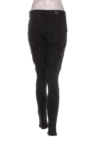 Blugi de femei Vero Moda, Mărime M, Culoare Negru, Preț 22,99 Lei