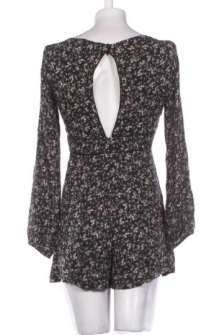 Dámská krátká kombinéza  Pull&Bear, Velikost S, Barva Vícebarevné, Cena  198,00 Kč