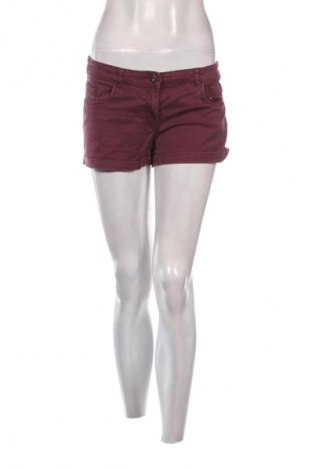 Dámské kraťasy  H&M, Velikost M, Barva Červená, Cena  289,00 Kč