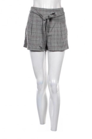 Pantaloni scurți de femei H&M Divided, Mărime S, Culoare Multicolor, Preț 34,45 Lei