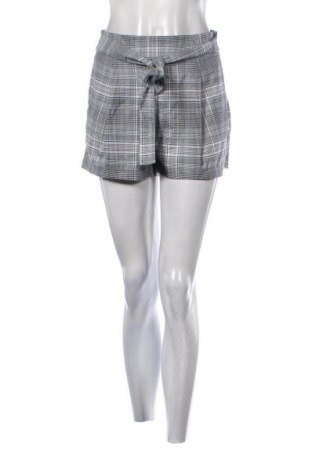 Pantaloni scurți de femei H&M Divided, Mărime S, Culoare Multicolor, Preț 28,99 Lei