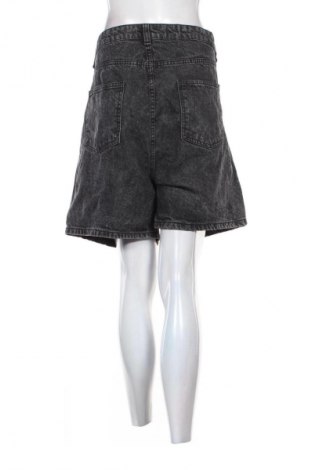 Дамски къс панталон Janina, Размер XL, Цвят Черен, Цена 6,64 €