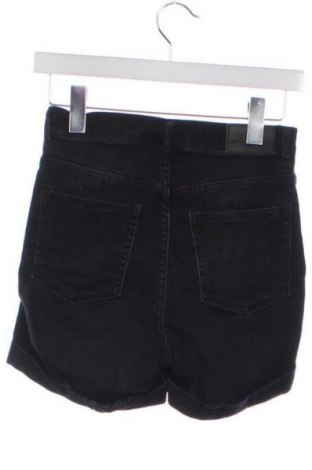 Γυναικείο κοντό παντελόνι Monki, Μέγεθος S, Χρώμα Μαύρο, Τιμή 8,99 €