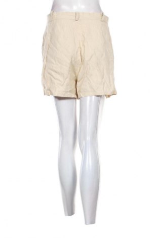 Дамски къс панталон Noa Noa, Размер M, Цвят Бежов, Цена 21,98 €
