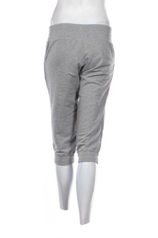 Дамски къс панталон PUMA, Размер S, Цвят Сив, Цена 15,04 €