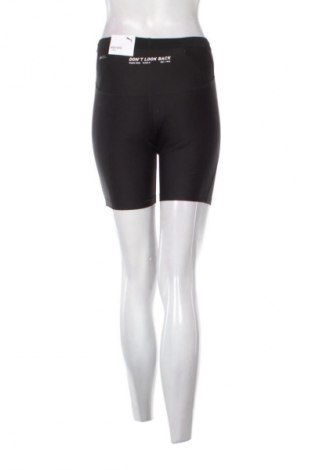 Dámské kraťasy  PUMA, Velikost S, Barva Černá, Cena  849,00 Kč