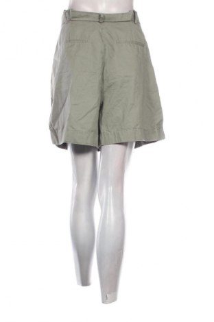 Дамски къс панталон Reserved, Размер XL, Цвят Зелен, Цена 7,66 €