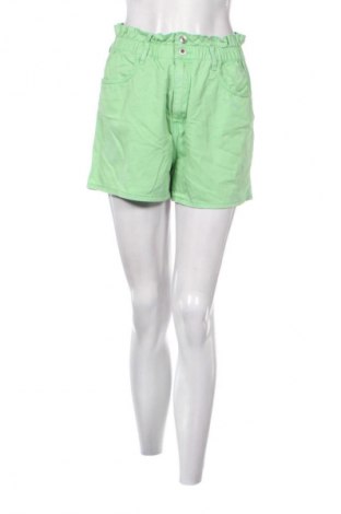 Pantaloni scurți de femei Sinsay, Mărime M, Culoare Verde, Preț 30,99 Lei