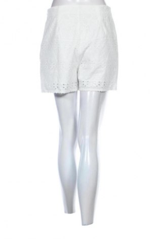 Дамски къс панталон Unbranded, Размер M, Цвят Бял, Цена 5,62 €