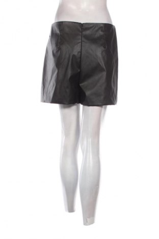 Дамски къс панталон Unbranded, Размер L, Цвят Черен, Цена 4,05 €