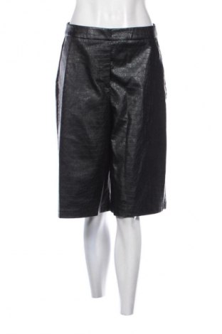 Дамски къс панталон Vero Moda, Размер M, Цвят Многоцветен, Цена 15,02 €