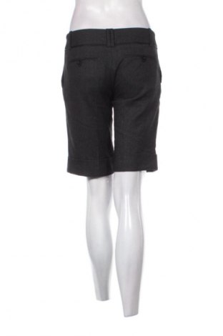 Pantaloni scurți de femei Zara, Mărime M, Culoare Negru, Preț 41,99 Lei