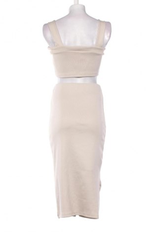 Дамски костюм Unbranded, Размер L, Цвят Бежов, Цена 45,50 €