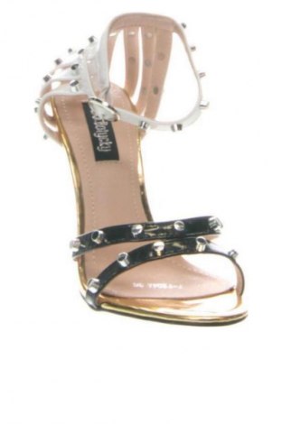 Dámske topánky  Unbranded, Veľkosť 36, Farba Biela, Cena  28,84 €