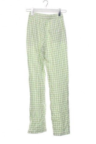 Дамски панталон Bershka, Размер XXS, Цвят Многоцветен, Цена 15,33 €