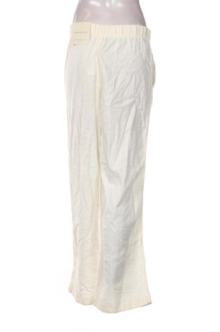 Pantaloni de femei Calvin Klein, Mărime M, Culoare Ecru, Preț 599,99 Lei