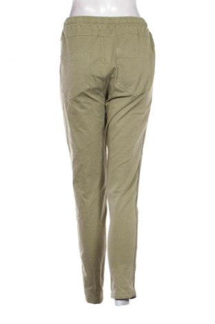 Дамски панталон Funky Staff, Размер L, Цвят Зелен, Цена 6,64 €