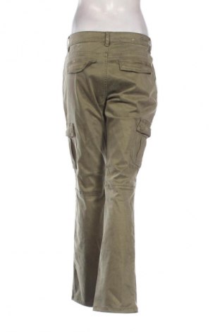 Дамски панталон Guess, Размер M, Цвят Зелен, Цена 20,45 €