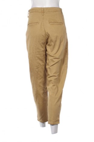 Дамски панталон Levi's, Размер S, Цвят Бежов, Цена 32,21 €