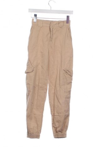 Дамски панталон Pull&Bear, Размер XXS, Цвят Бежов, Цена 6,13 €
