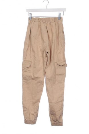 Дамски панталон Pull&Bear, Размер XXS, Цвят Бежов, Цена 6,13 €