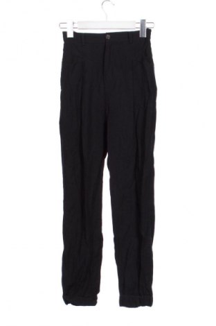 Дамски панталон Pull&Bear, Размер XXS, Цвят Черен, Цена 8,18 €