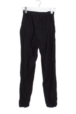 Дамски панталон Pull&Bear, Размер XXS, Цвят Черен, Цена 8,18 €