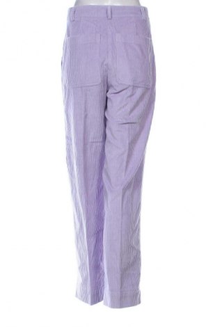 Дамски панталон Stine Goya, Размер S, Цвят Лилав, Цена 96,12 €