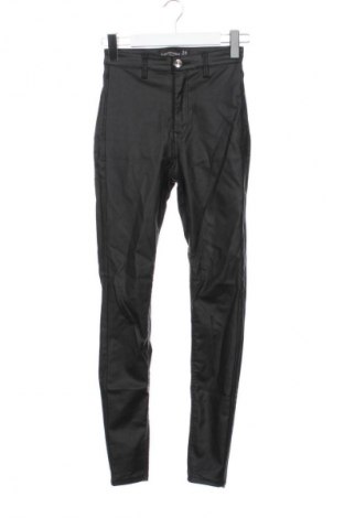 Dámské kalhoty  Stradivarius, Velikost XS, Barva Černá, Cena  99,00 Kč