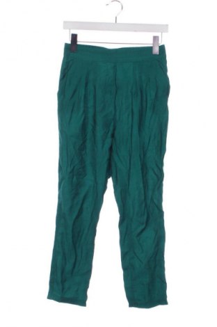 Pantaloni de femei United Colors Of Benetton, Mărime S, Culoare Verde, Preț 109,99 Lei