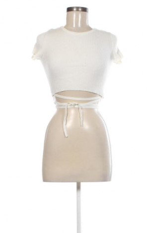 Дамски пуловер Bershka, Размер M, Цвят Бял, Цена 2,55 €