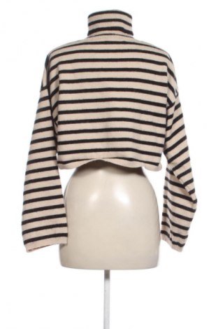 Damenpullover Bershka, Größe M, Farbe Mehrfarbig, Preis 15,99 €