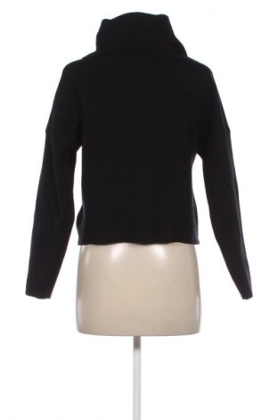 Dámský svetr Mohito, Velikost XS, Barva Černá, Cena  339,00 Kč