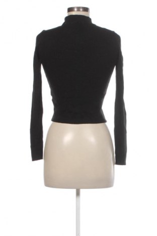 Дамски пуловер Pull&Bear, Размер M, Цвят Черен, Цена 8,18 €