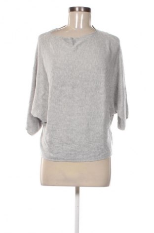 Dámský svetr Uniqlo, Velikost M, Barva Šedá, Cena  149,00 Kč