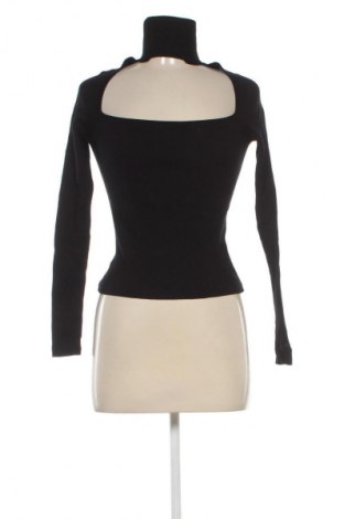 Dámský svetr Zara, Velikost M, Barva Černá, Cena  379,00 Kč