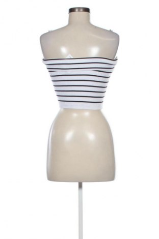 Γυναικείο τοπ Fb Sister, Μέγεθος M, Χρώμα Πολύχρωμο, Τιμή 8,00 €