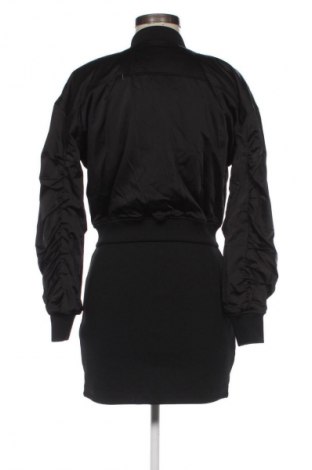 Damski płaszcz Zara, Rozmiar S, Kolor Czarny, Cena 94,99 zł