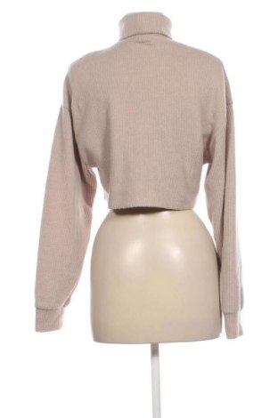 Дамско полo Bershka, Размер XS, Цвят Бежов, Цена 6,13 €