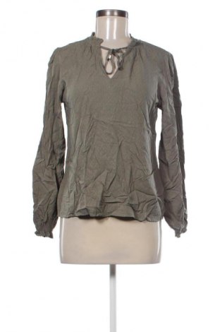 Helancă de femei Yessica, Mărime S, Culoare Multicolor, Preț 7,99 Lei