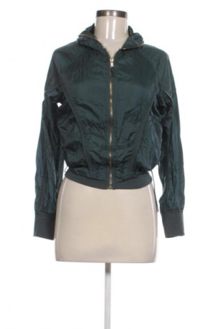 Geacă de femei Bershka, Mărime S, Culoare Verde, Preț 64,99 Lei